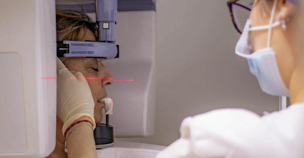 Clinique dentaire à Calpe avec salle de soins équipée